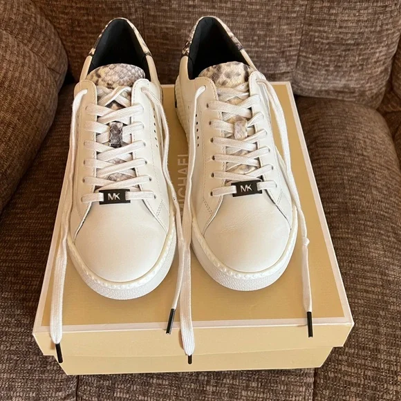 Michael Kors Collection Shoes Michael Kors Stylish Codie Lace